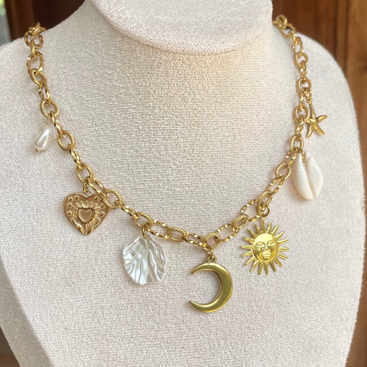Collier Lorine