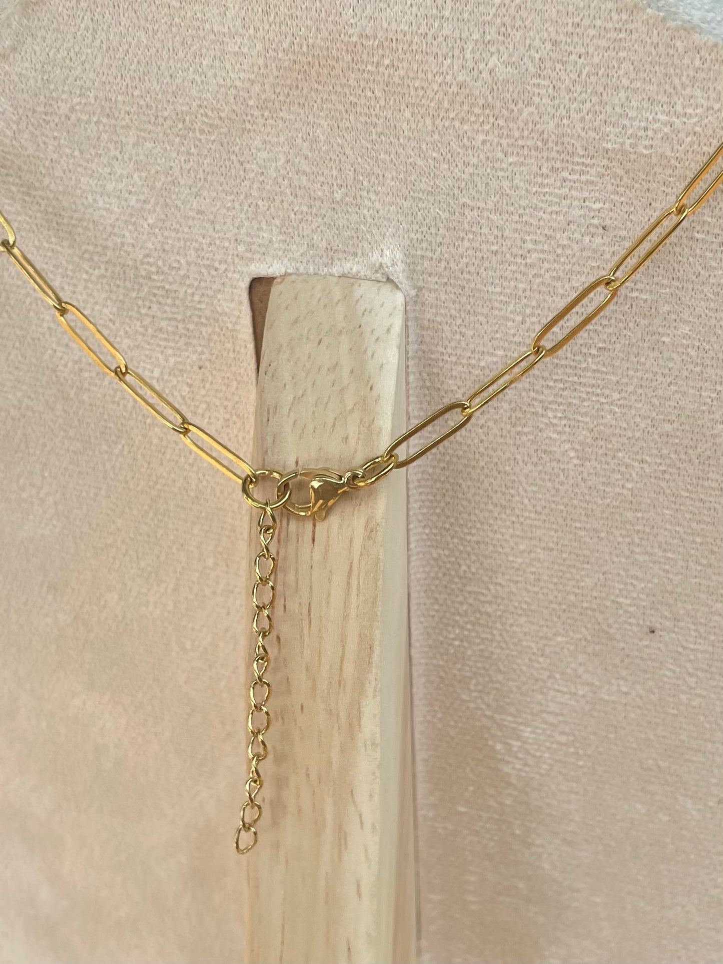 Collier Olivia